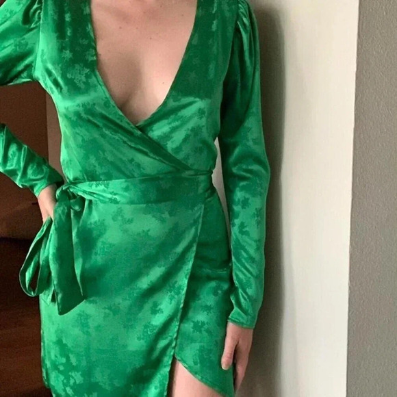 Zara Satin Effect Robe Wrap Long Sleeve Mini Dress Green Size Small - Picture 3 of 10